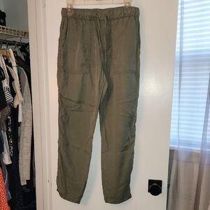 Wonen's Olive Green Pants